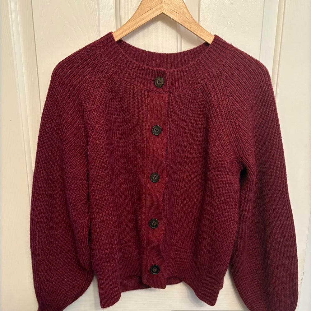 Banana Republic Factory burgundy cropped cardigan, Bishop Sleeve Size M